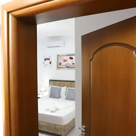 Marjo ゲストハウス 3*